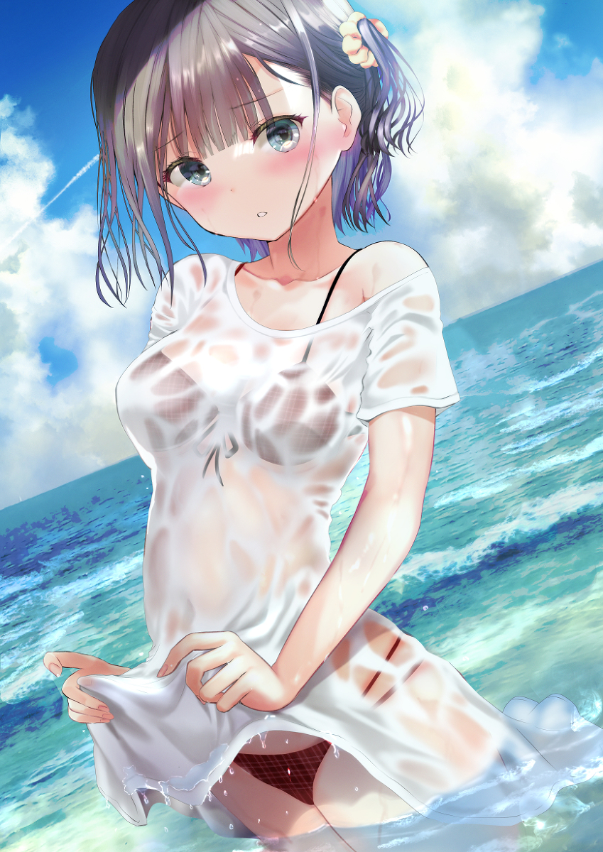 This is a pixiv picture whose title is 濡れ透けTシャツ同級生ちゃん.