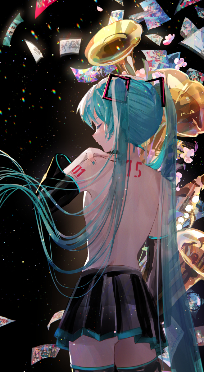 This is a pixiv picture whose title is 初音ミク15th.