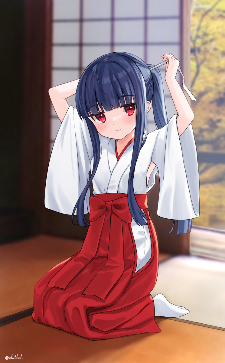 This is a pixiv picture whose title is 巫女雪美.
