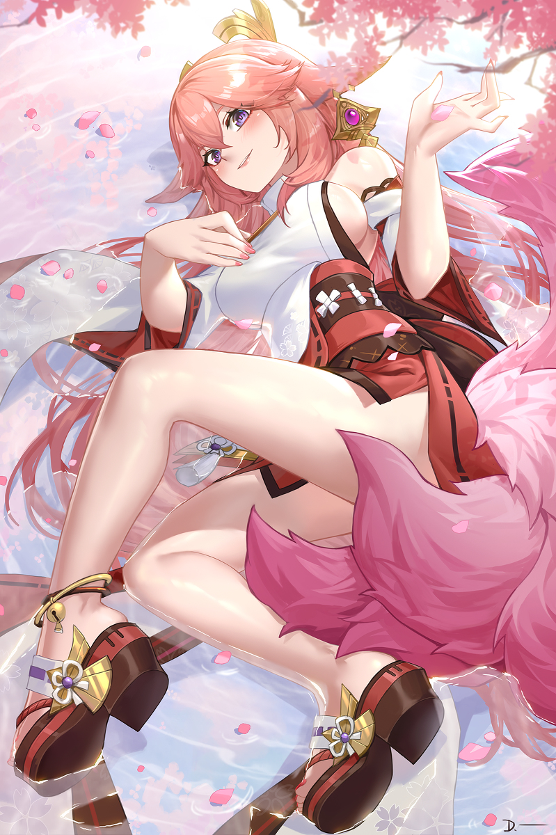 This is a pixiv picture whose title is 躺平的狐狸.