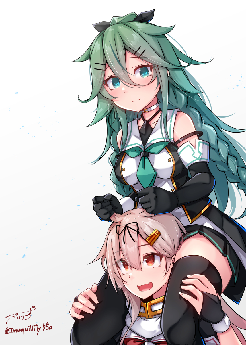This is a pixiv picture whose title is 肩車っぽい！.
