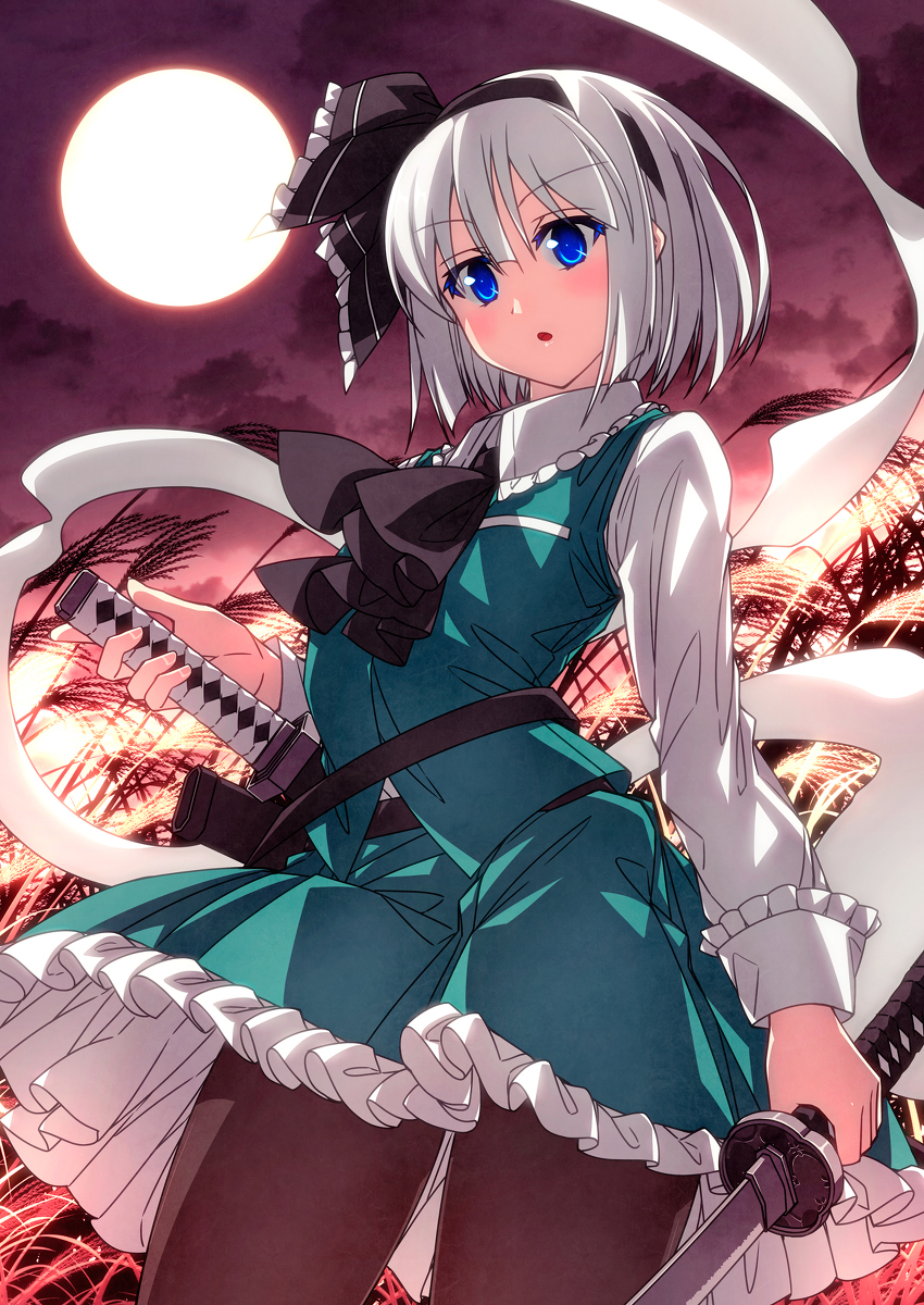 This is a pixiv picture whose title is 秋の月と妖夢ちゃん！.
