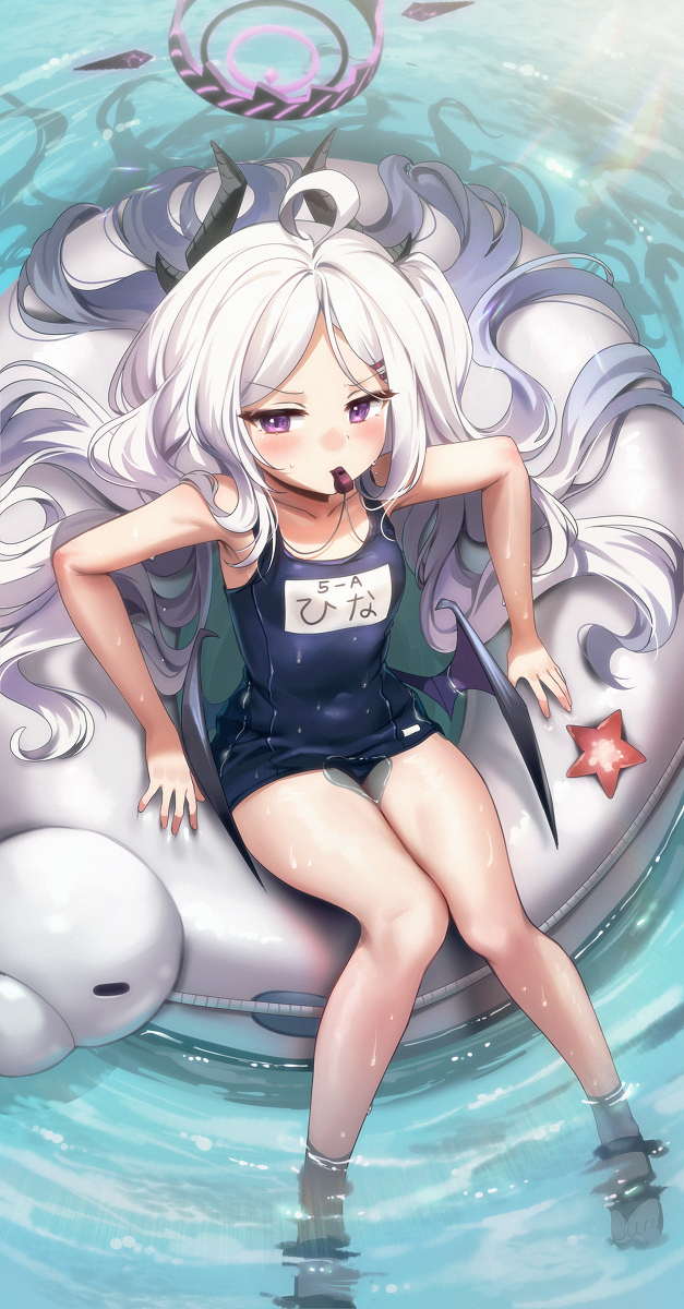 This is a pixiv picture whose title is 水着ヒナ.