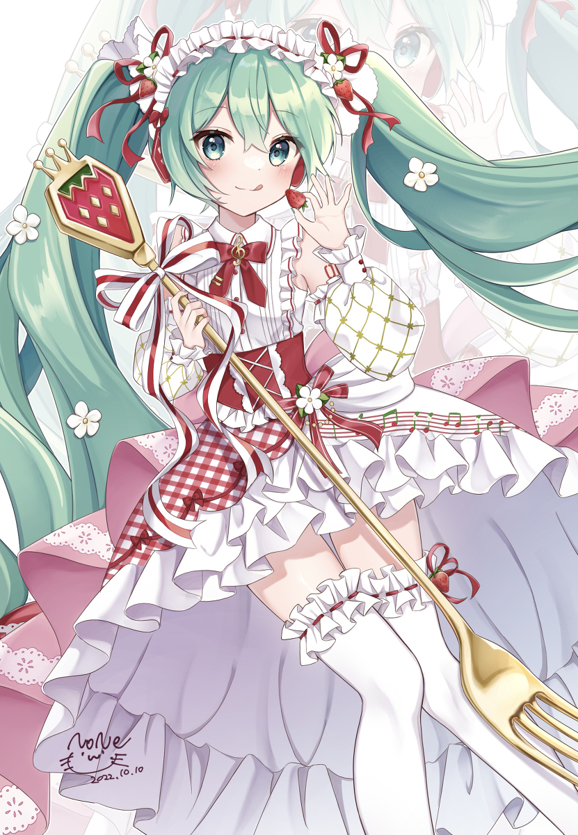 This is a pixiv picture whose title is いちごミク🍓.