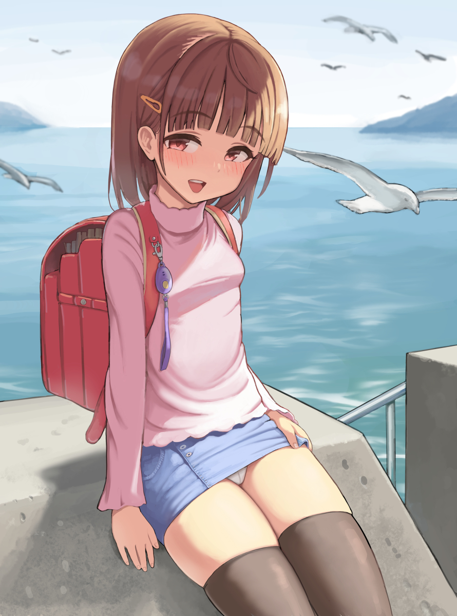 This is a pixiv picture whose title is 日向ぼっこをする子.