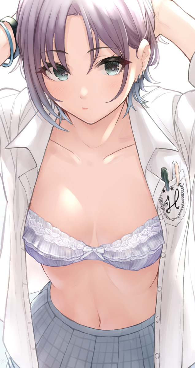 This is a pixiv picture whose title is 顔の良い女.