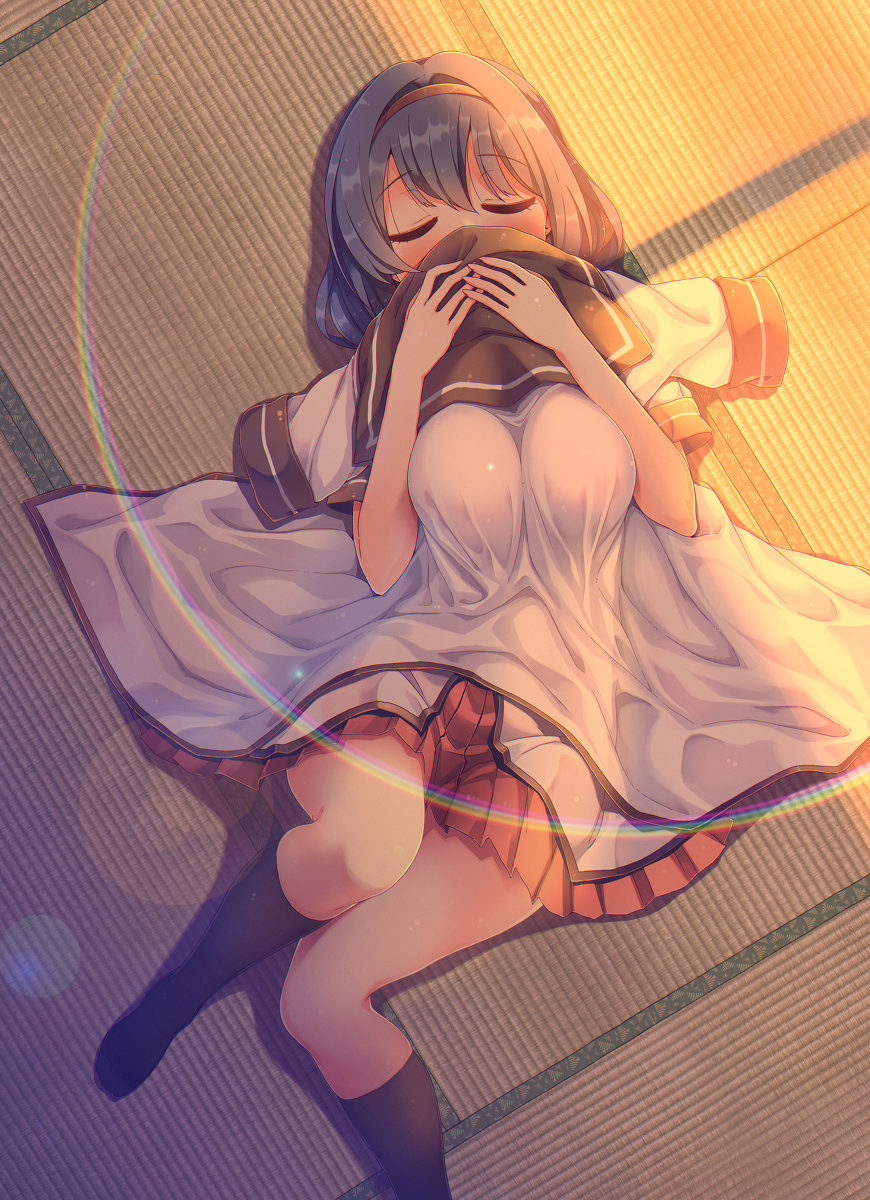 This is a pixiv picture whose title is 櫻子が忘れていった制服の匂いを.