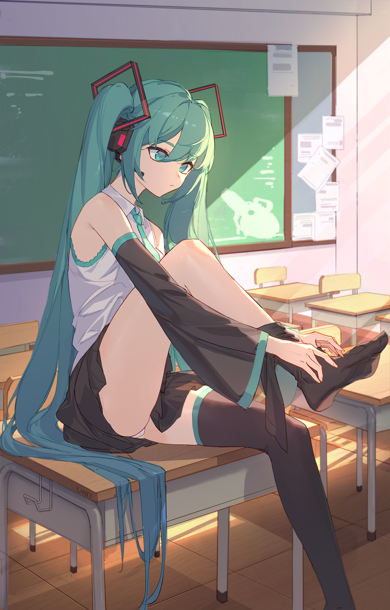 This is a pixiv picture whose title is Miku.