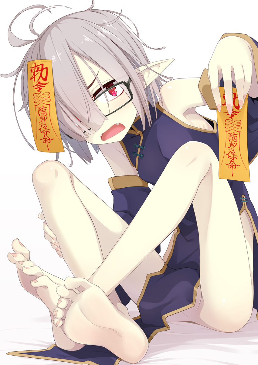 This is a pixiv picture whose title is キョンシー.