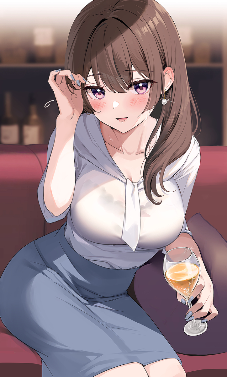 This is a pixiv picture whose title is 「先輩、すみません。ちょっと飲みすぎちゃいました...」.