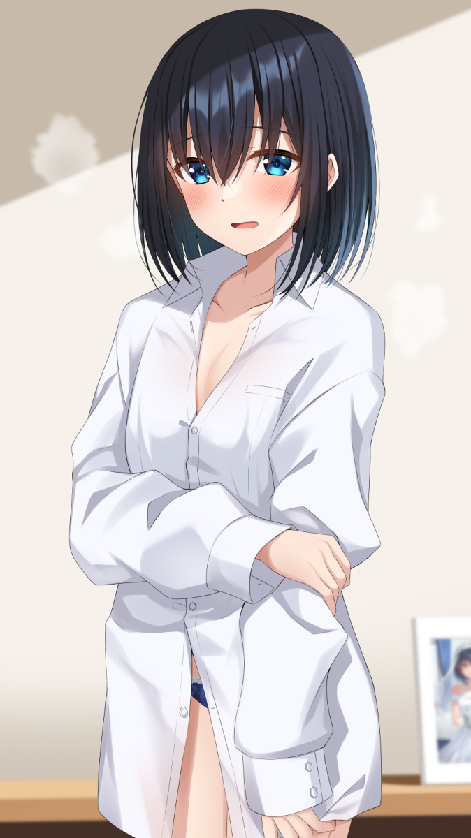 This is a pixiv picture whose title is 「着替えホントにこれしかないんですか…？」.