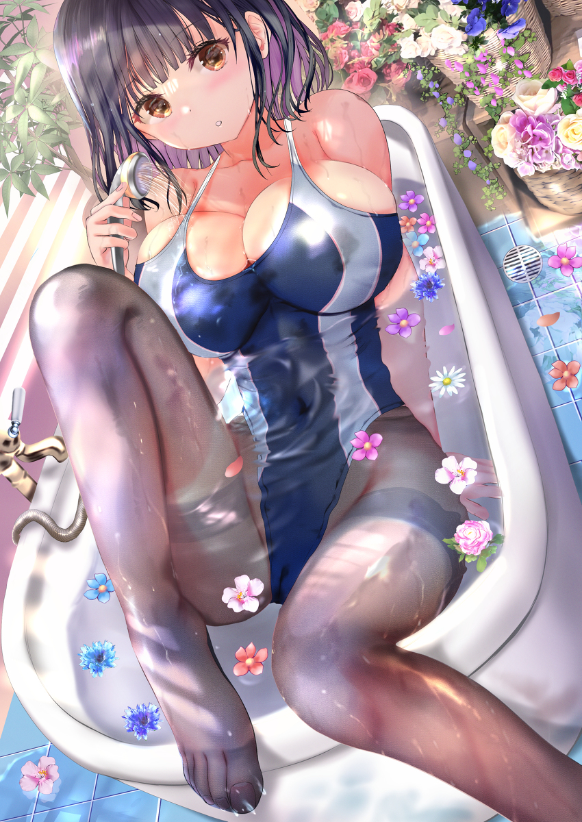 This is a pixiv picture whose title is 水着が小さい水泳部コーチ⑭　生徒達の妄想グラビア.