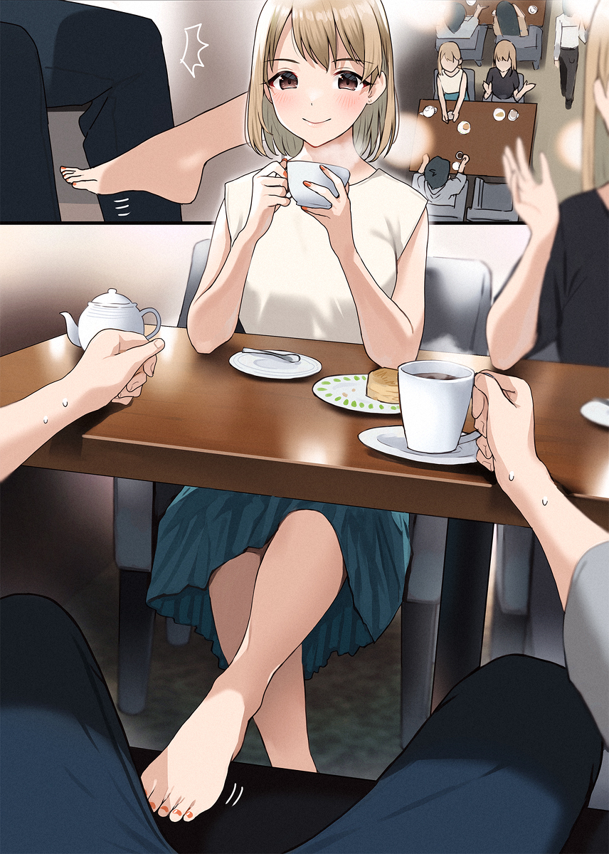 This is a pixiv picture whose title is 賑わうカフェでこっそり太ももの内側を足先でカリカリしてくる元カノ.