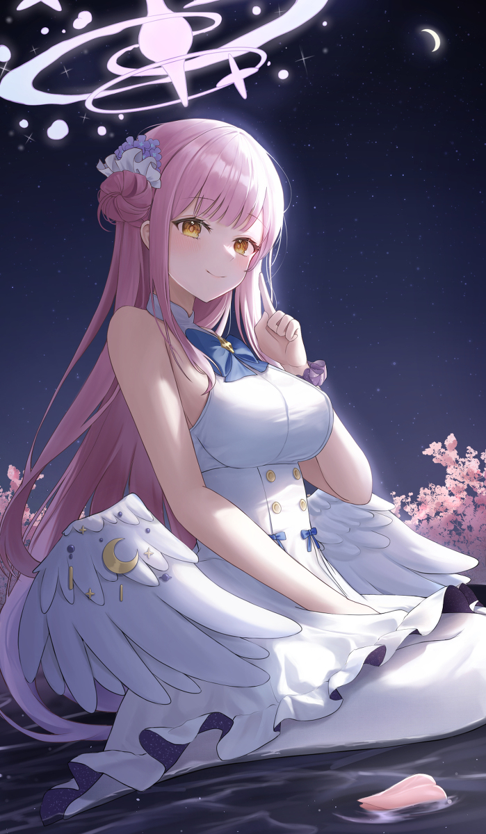 This is a pixiv picture whose title is 聖園ミカ.