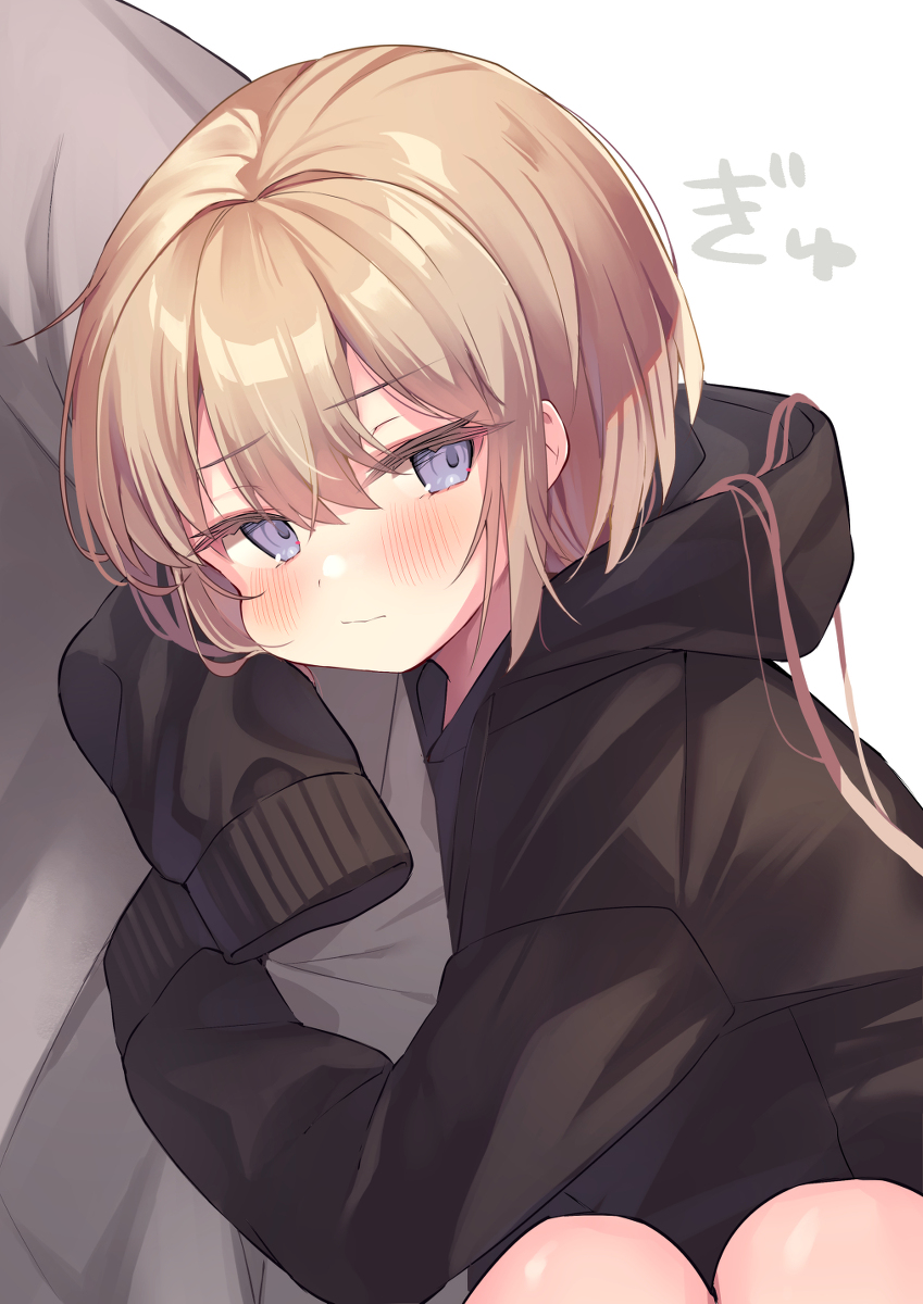 This is a pixiv picture whose title is 寒いのでくっついてくる妹ちゃん.