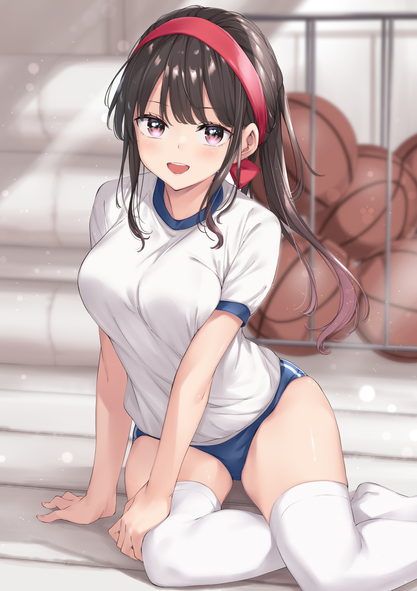 This is a pixiv picture whose title is 「なんか変な事考えてない？」.