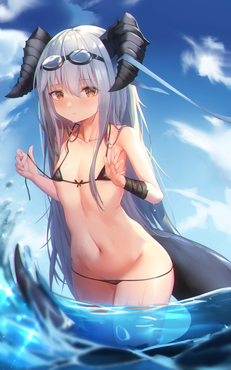 This is a pixiv picture whose title is 海.
