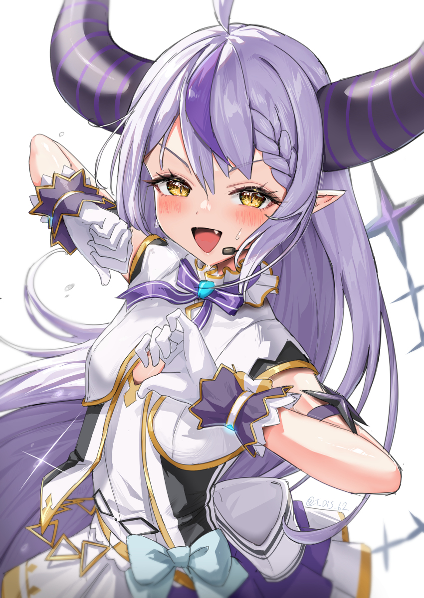 This is a pixiv picture whose title is アイドル衣装.