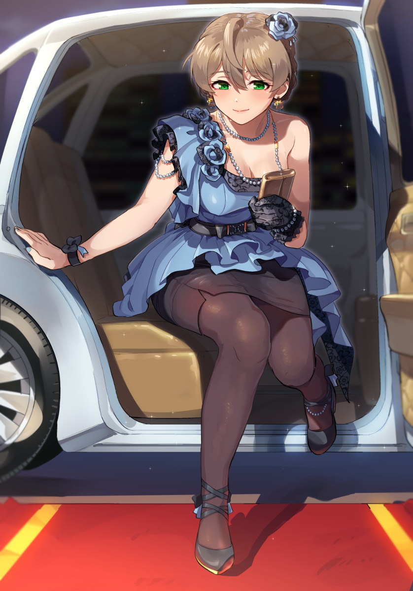 This is a pixiv picture whose title is 歌織さん.