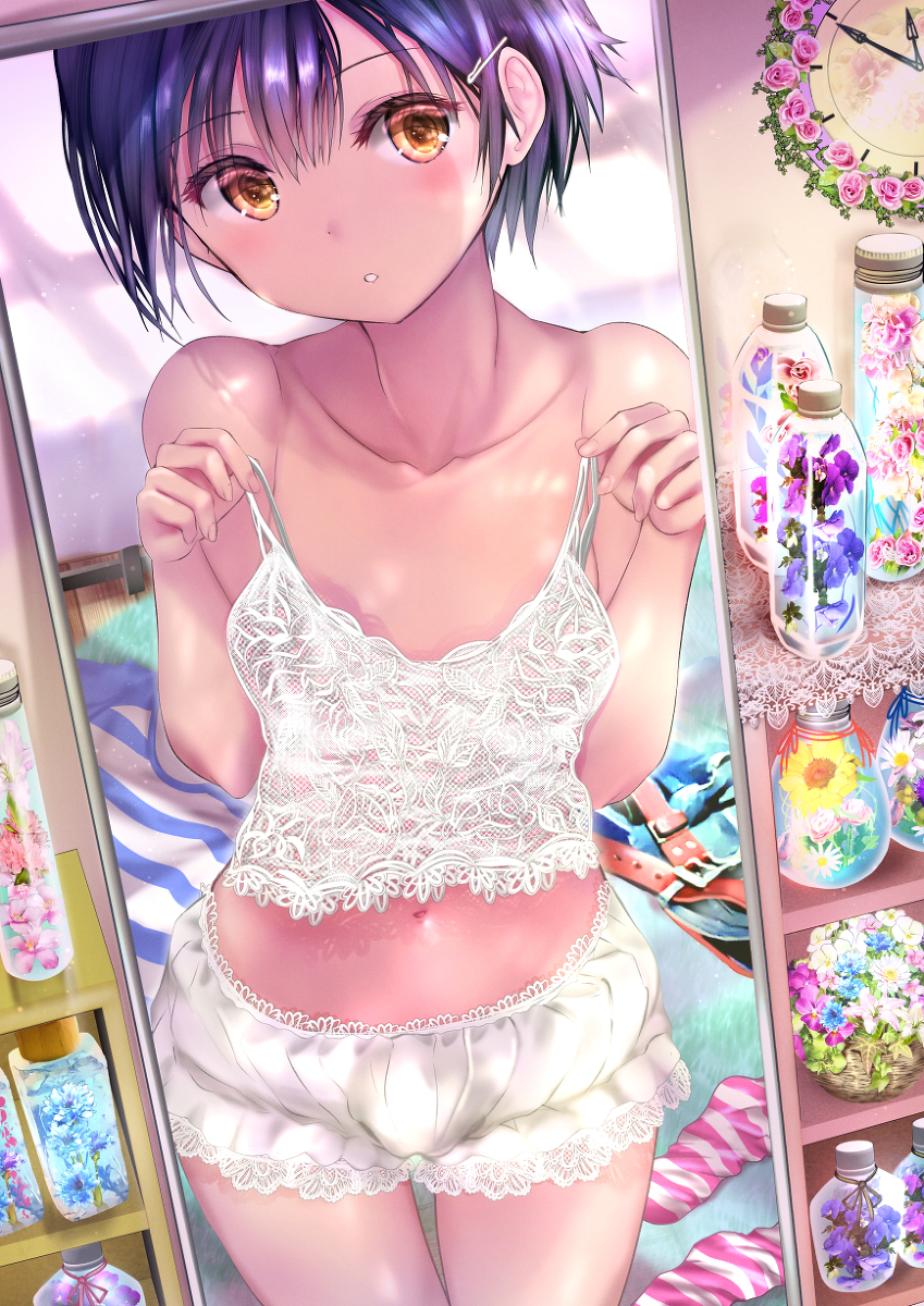 This is a pixiv picture whose title is 初めての女装とハーバリウム.