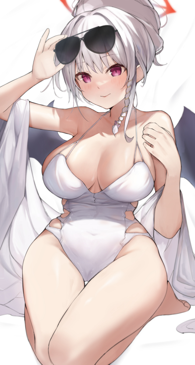 This is a pixiv picture whose title is My dress looks a bit tight..