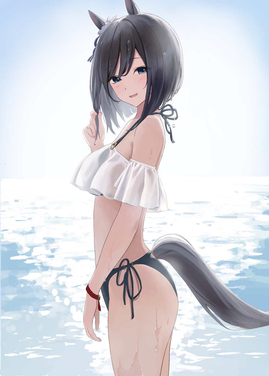 This is a pixiv picture whose title is 朝日と水着フラッシュ.