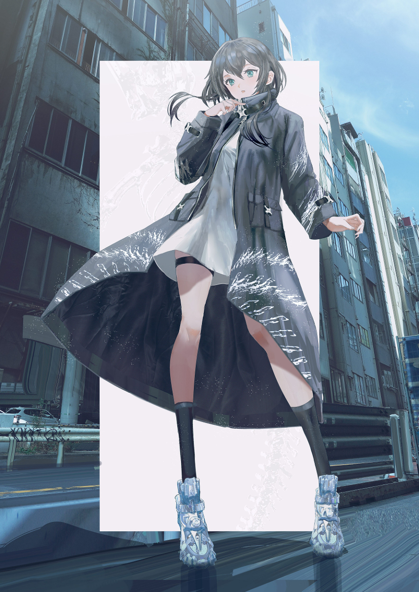 This is a pixiv picture whose title is 【 Chrome spine 】long coat.