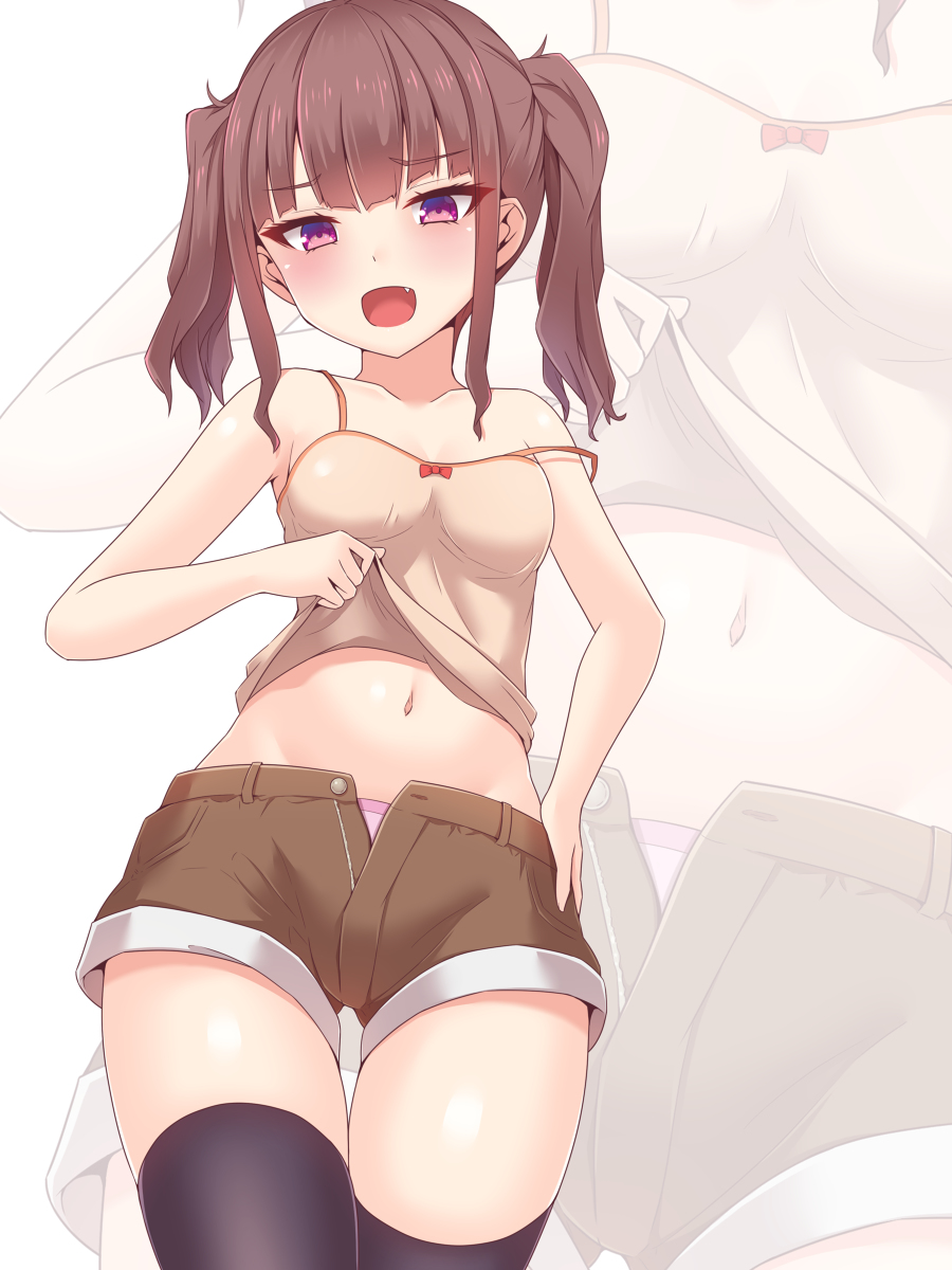 This is a pixiv picture whose title is 挑発してくる桃眼鏡ちゃん.