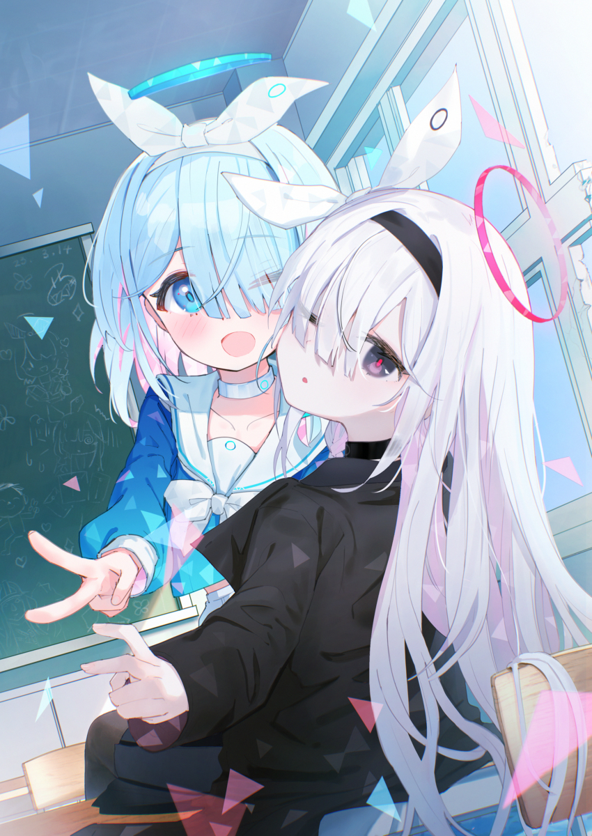 This is a pixiv picture whose title is ピースピース.
