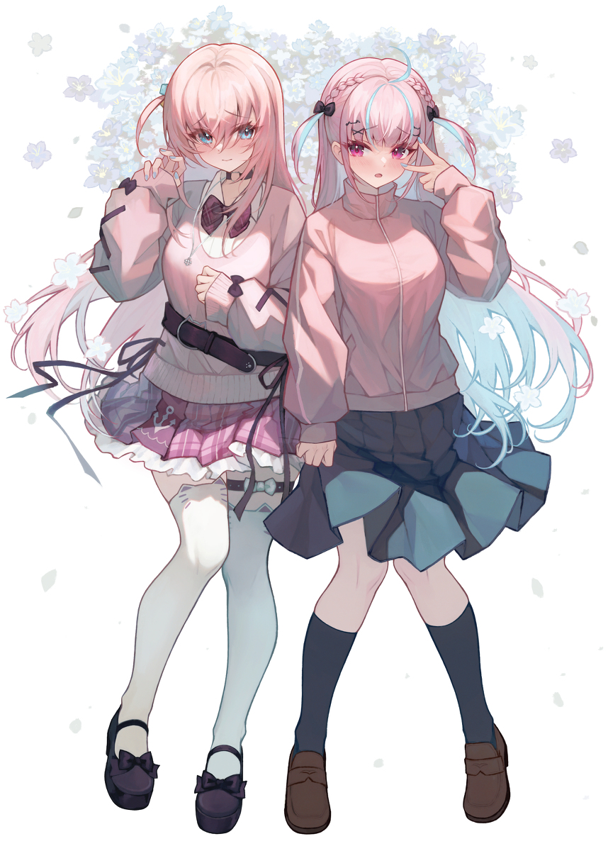 This is a pixiv picture whose title is ぼっち - 湊あくあ.