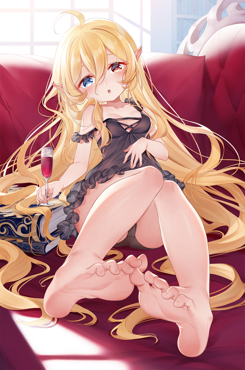 This is a pixiv picture whose title is 【2022旧图解禁】伊丽莎白.