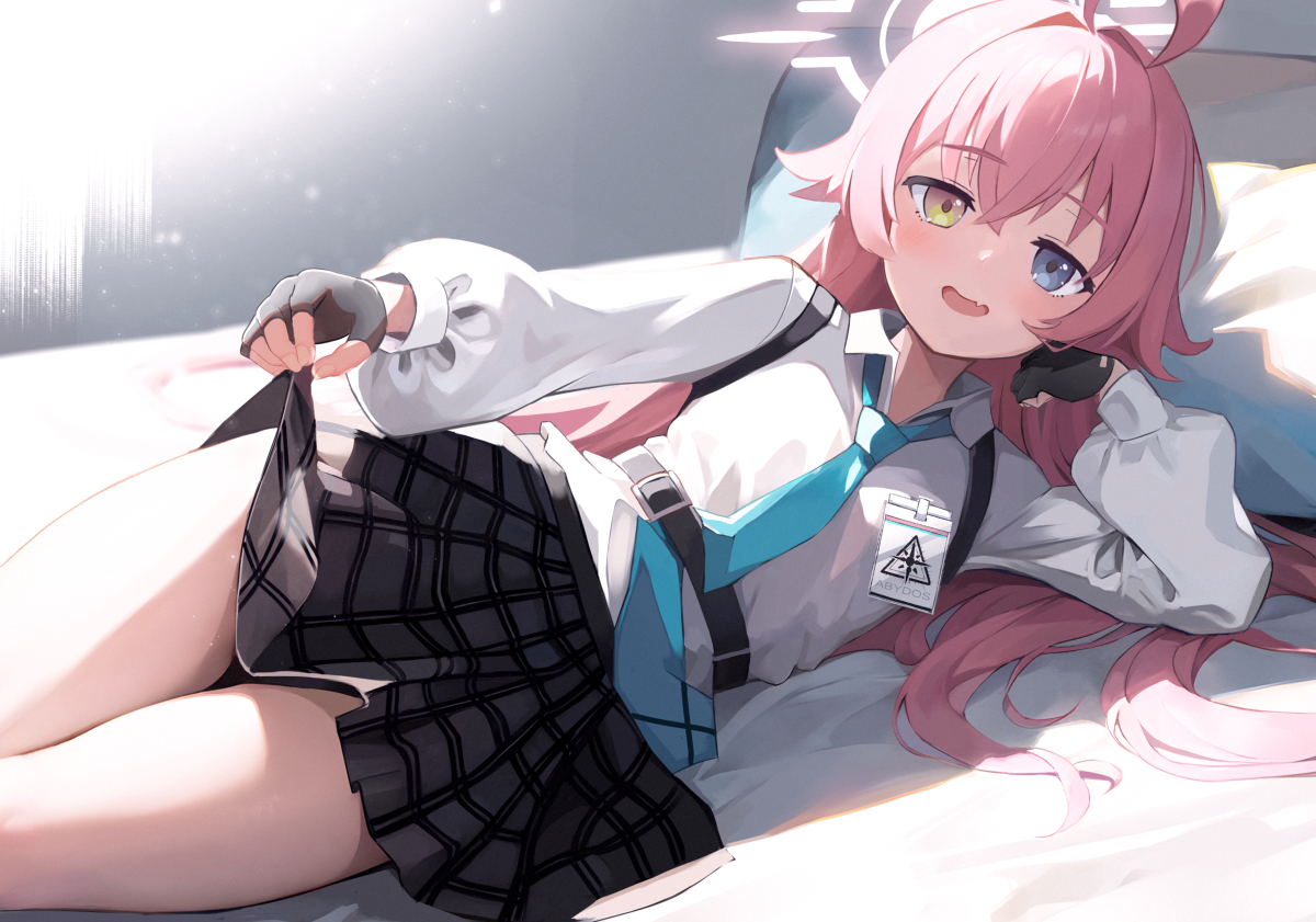 This is a pixiv picture whose title is 添い寝ホシノ先輩…！.