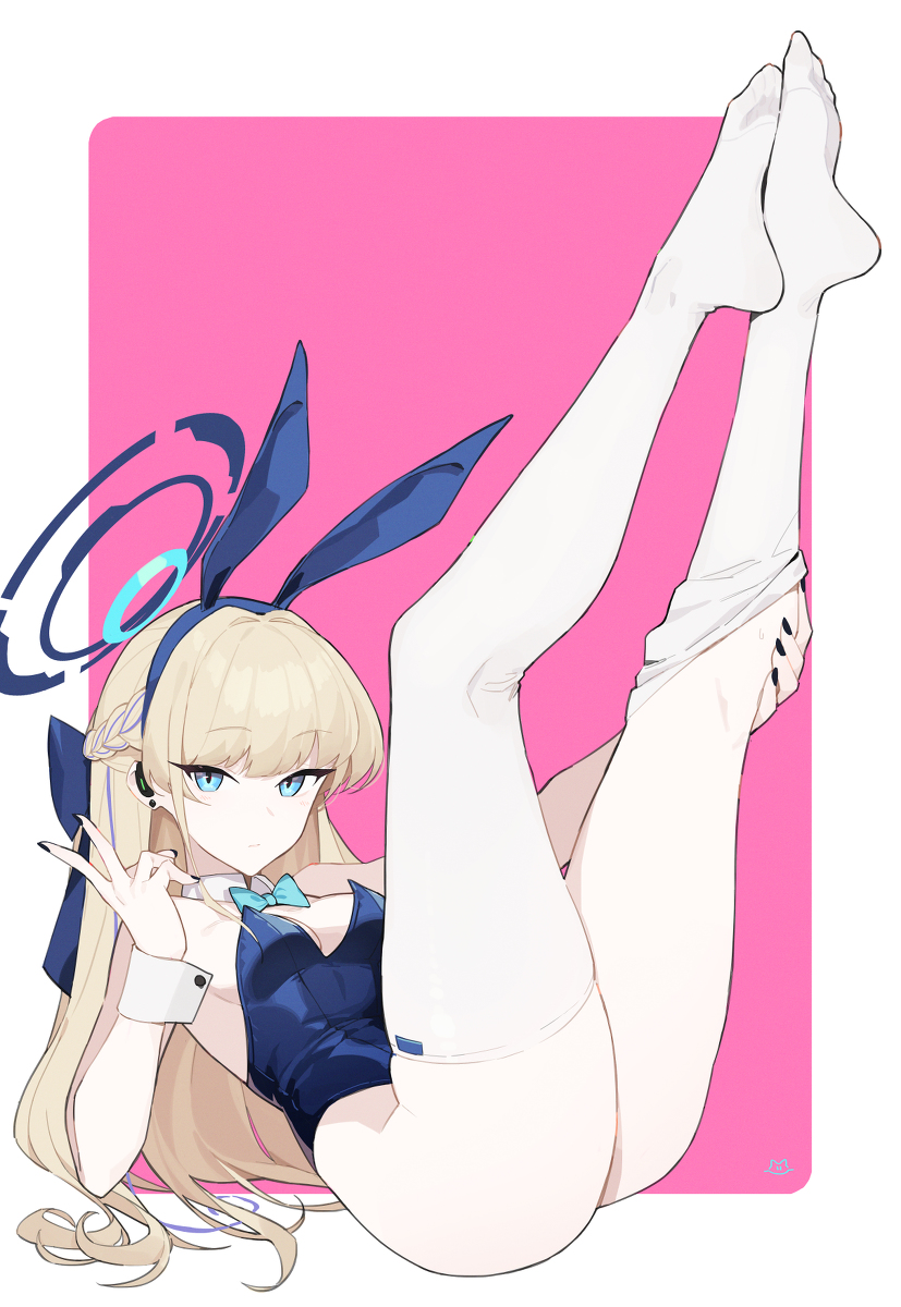 This is a pixiv picture whose title is 兔兔.