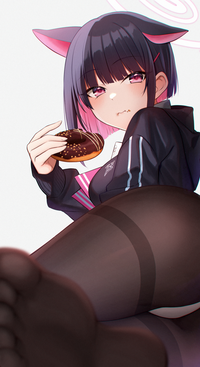This is a pixiv picture whose title is もぐもぐカズサ🍩.