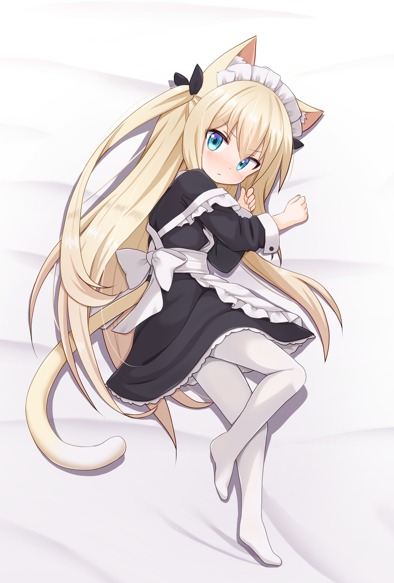 This is a pixiv picture whose title is 抱き枕風2.