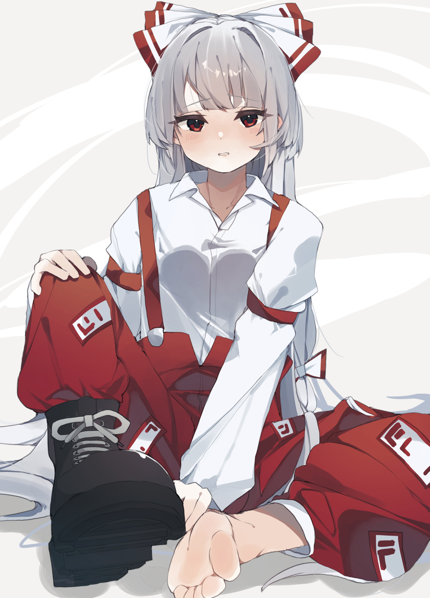 This is a pixiv picture whose title is 妹紅.