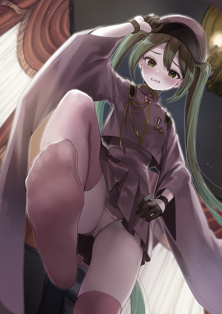 This is a pixiv picture whose title is 初音ミク(千本桜).