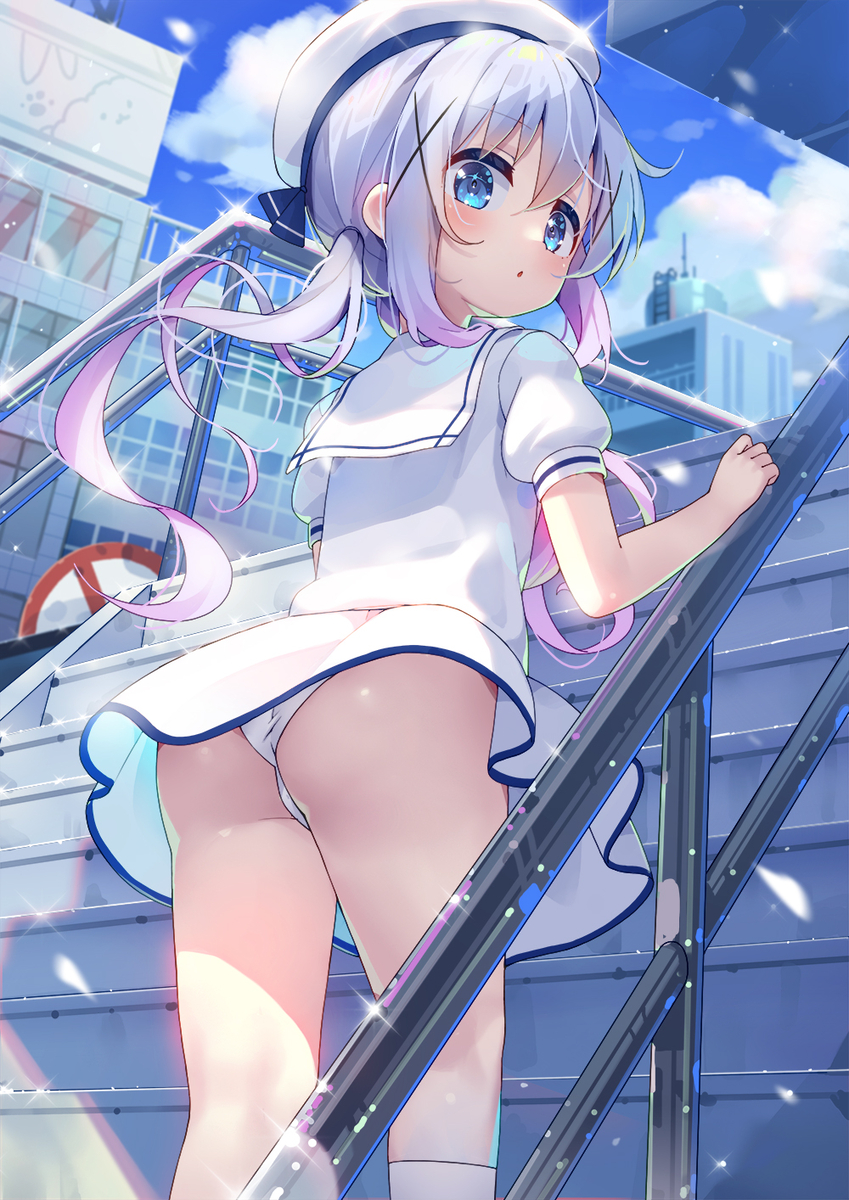 This is a pixiv picture whose title is 階段上りのチノちゃん（仰ぎ見る視点）.