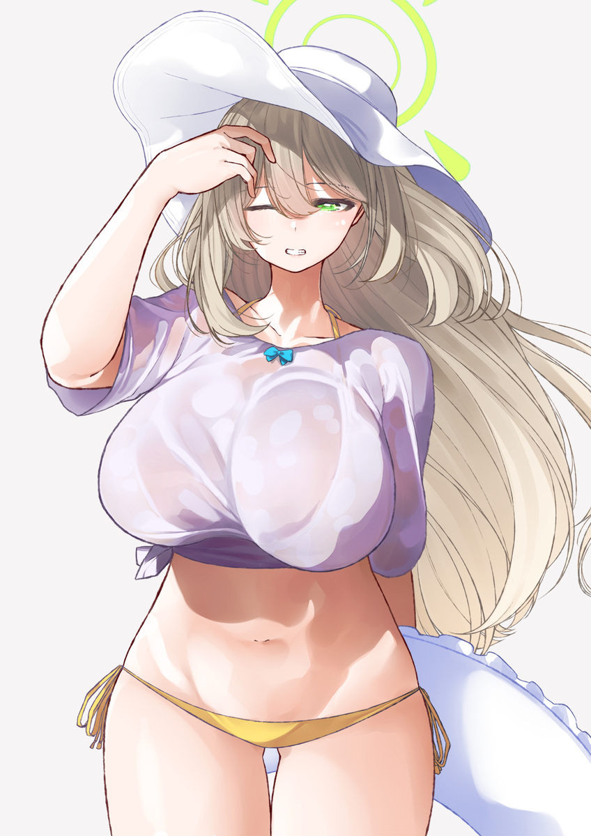 This is a pixiv picture whose title is ノノミ【水着】 (ブルアカ).