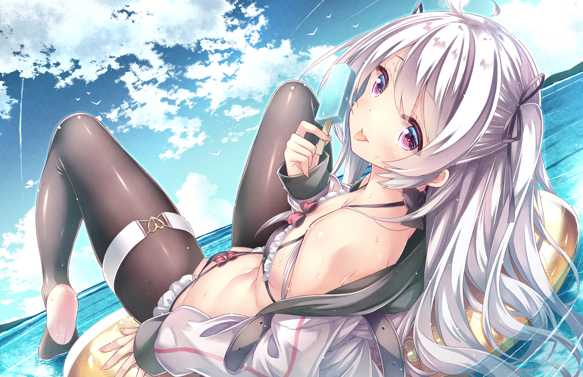 This is a pixiv picture whose title is 銀髪娘ちゃんと海.