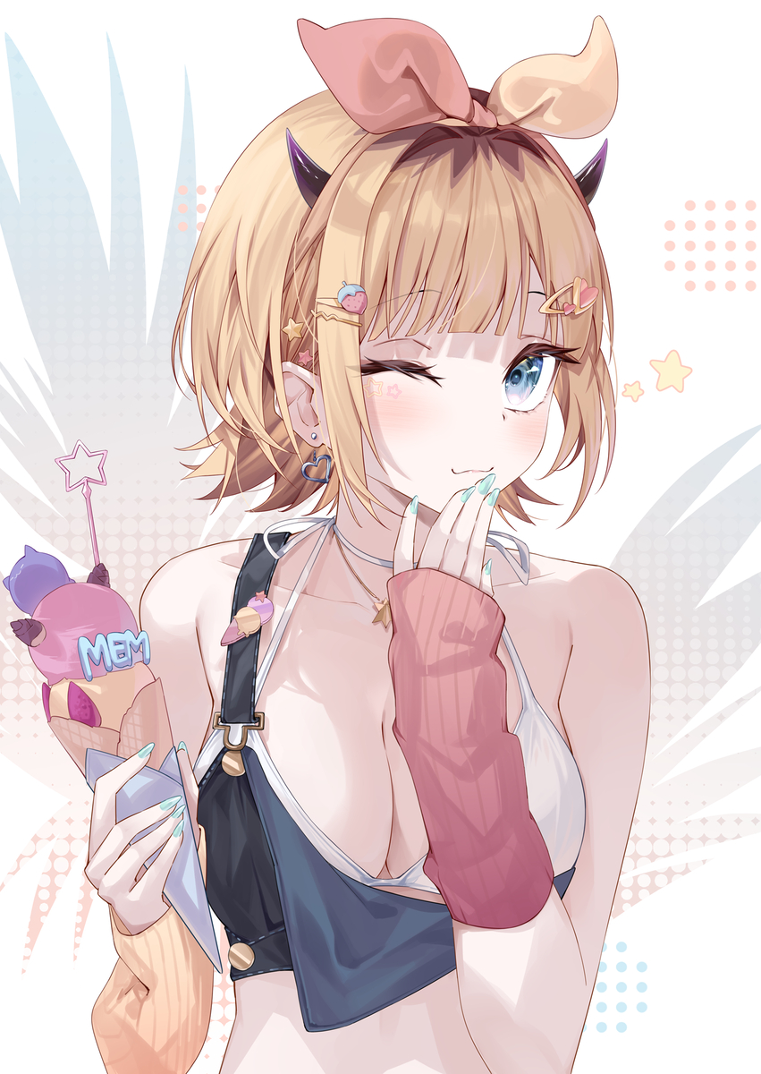 This is a pixiv picture whose title is 水着MEMちょ.