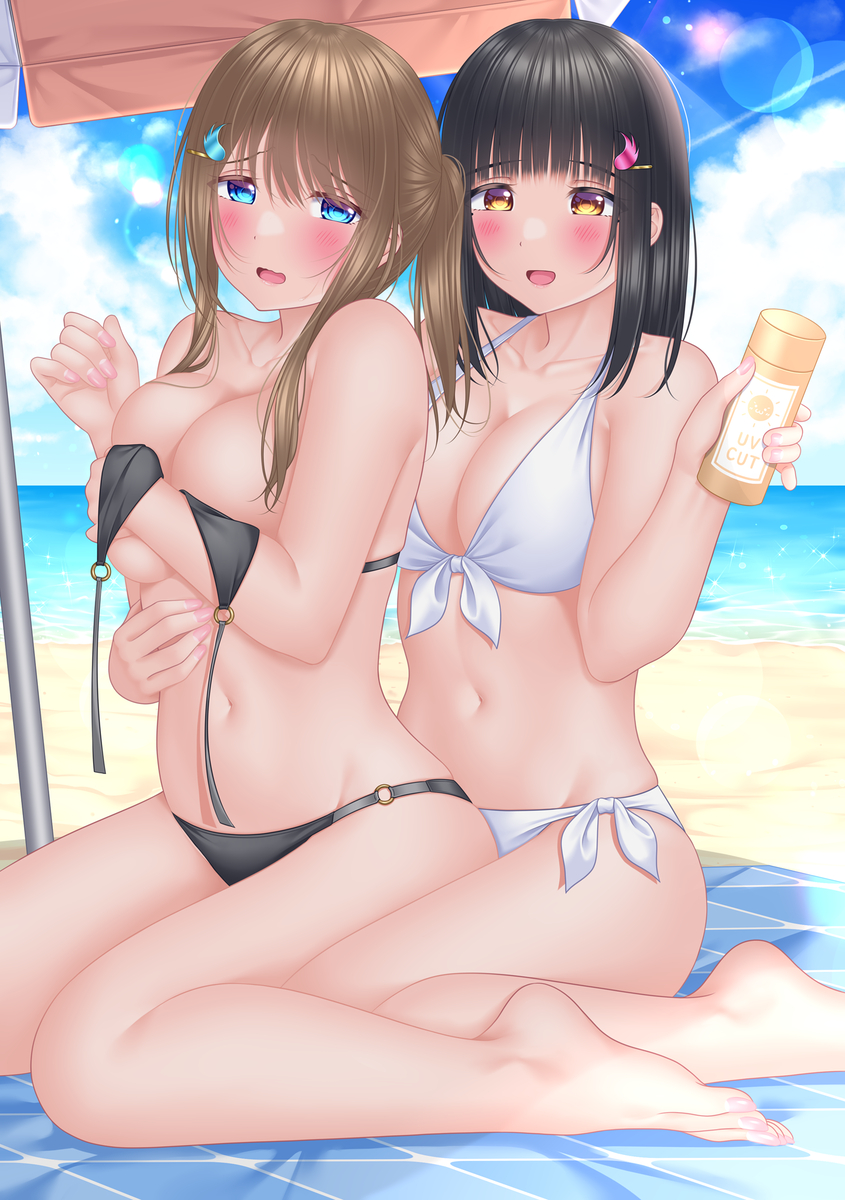This is a pixiv picture whose title is 幼馴染百合の夏休み「塗ってあげるっ！」.