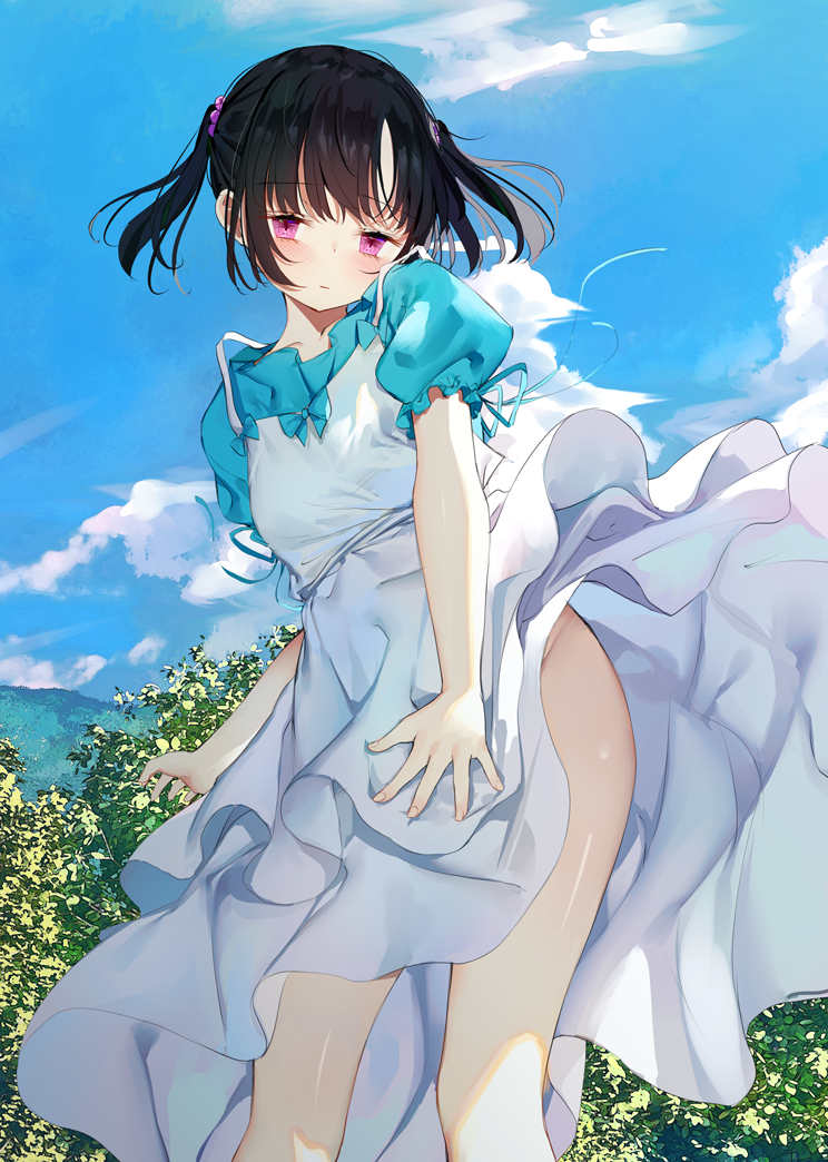 This is a pixiv picture whose title is 生足ちゃんの腰チラ.