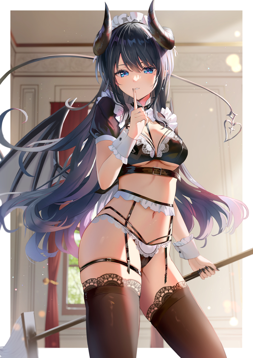 This is a pixiv picture whose title is メイドの秘密.