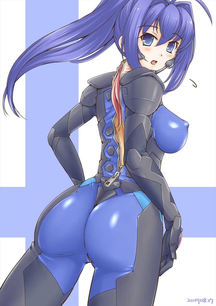 This is a pixiv picture whose title is 衛士強化装備水月.