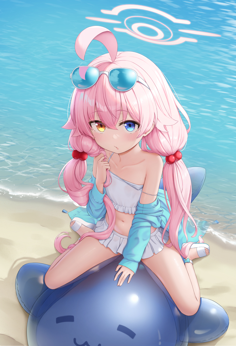 This is a pixiv picture whose title is 水着ホシノ.