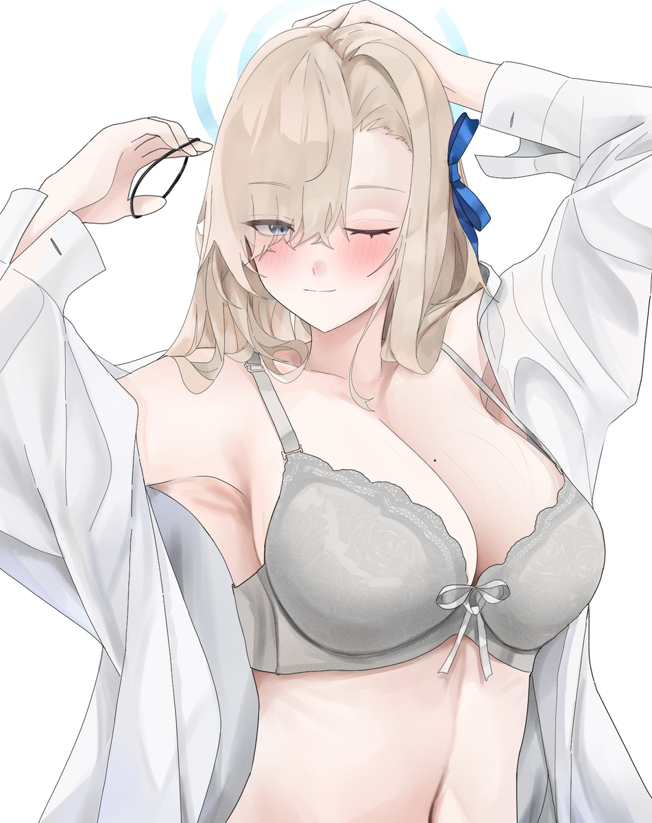 This is a pixiv picture whose title is 昨夜は楽しかった~💙.