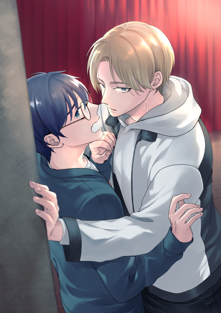 This is a pixiv picture whose title is 【新連載】キスでオチないスキャンダル.
