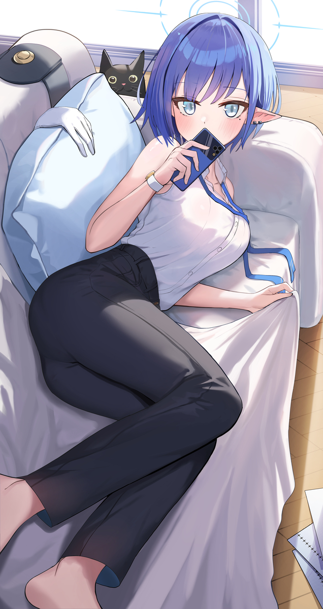 This is a pixiv picture whose title is アオイ🤫.