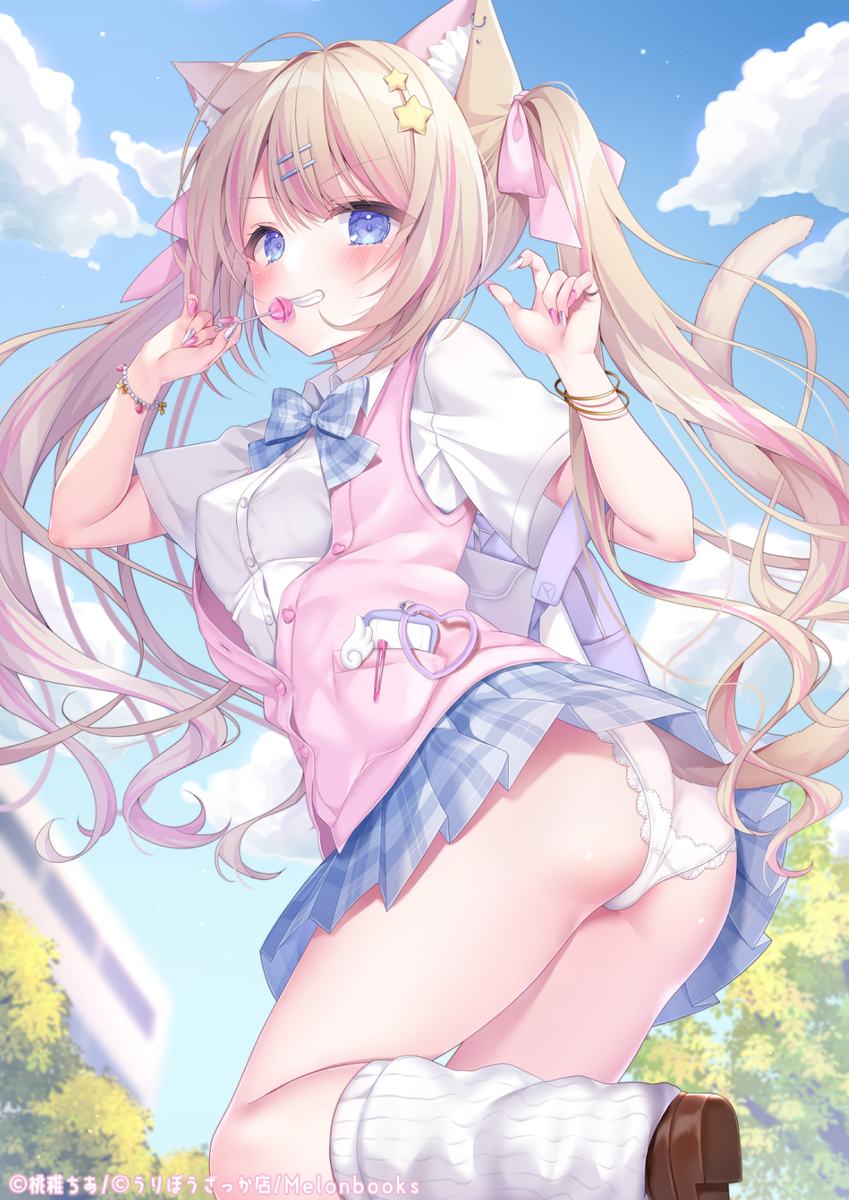 This is a pixiv picture whose title is ねこみみギャルが見せつけてくる.